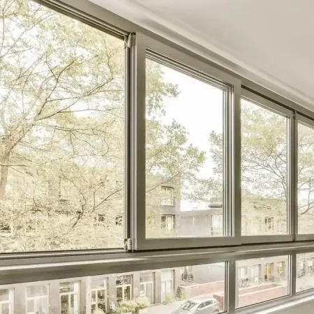 white-aluminium-windows bright-aluminium-windows